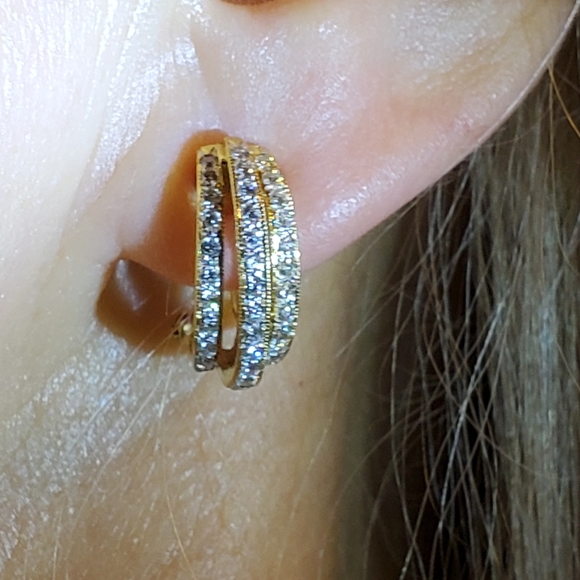18K   GOLD DIAMOND EARRINGS. - Picture 4 of 10
